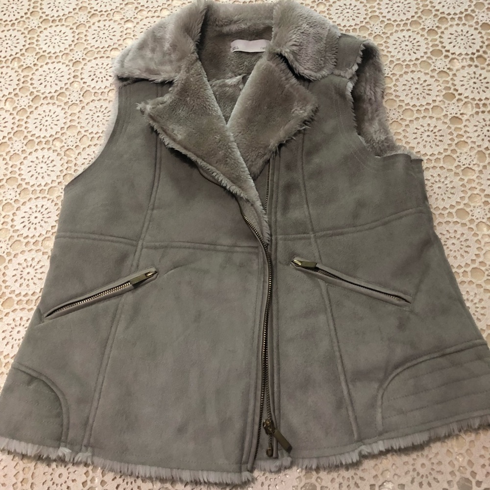 Faux fur vest